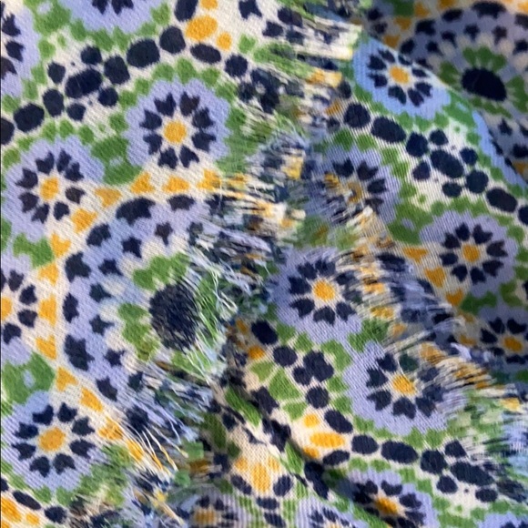 4/$20 Mosaic pattern scarf - Picture 3 of 3